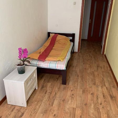 Апартаменти З Усіма Зручностями Çernivtsi Dış mekan fotoğraf
