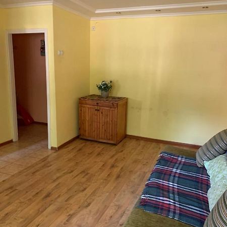 Апартаменти З Усіма Зручностями Çernivtsi Dış mekan fotoğraf