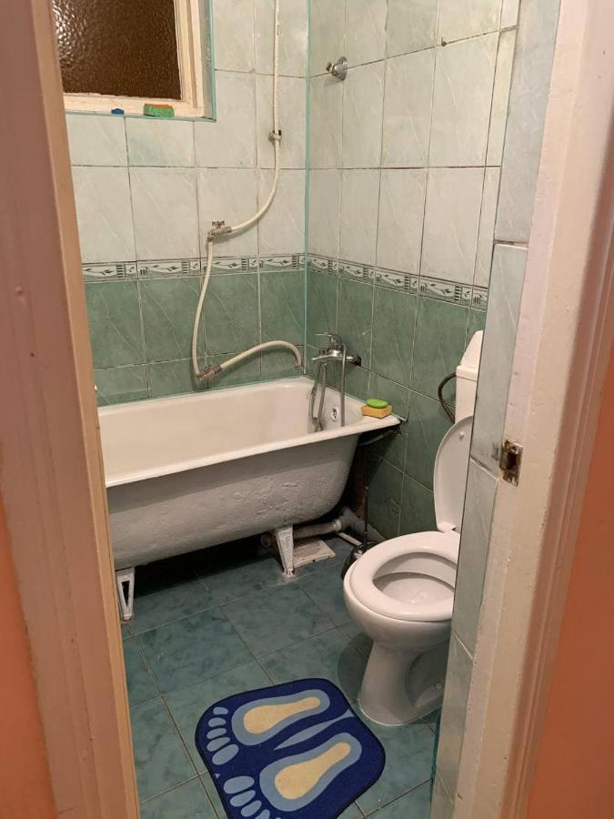 Апартаменти З Усіма Зручностями Çernivtsi Dış mekan fotoğraf
