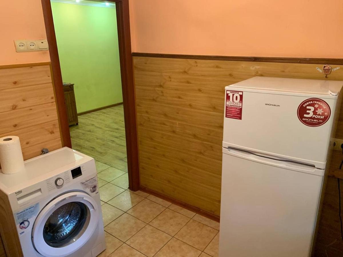 Апартаменти З Усіма Зручностями Çernivtsi Dış mekan fotoğraf
